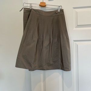 Gray pleated a-line banana republic skirt